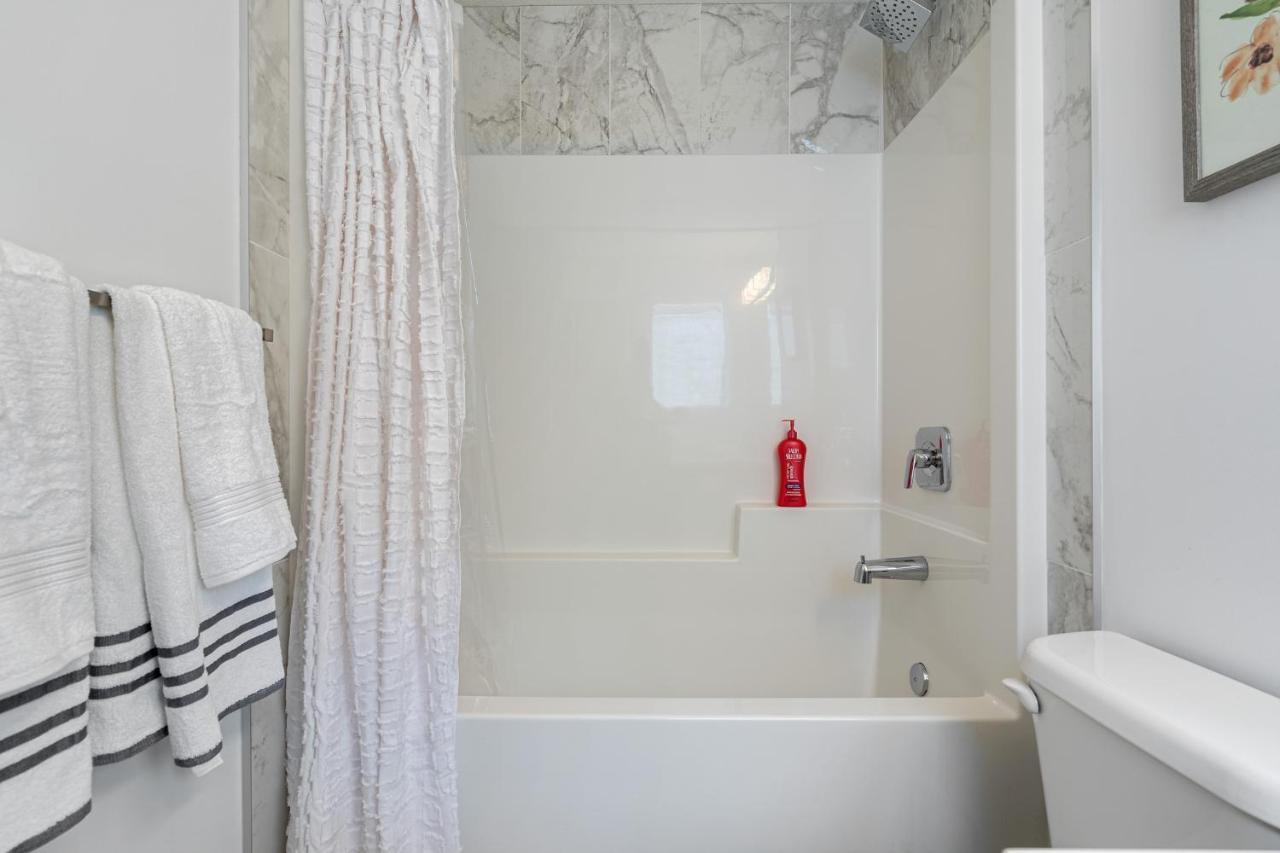 Luxury Spacious Private House Near City Centre YYC Exterior foto